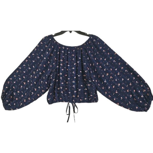 American Eagle ~Woman Size S~ Blue Floral Long Sleeve Button Front Cropped Top. - Picture 3 of 13